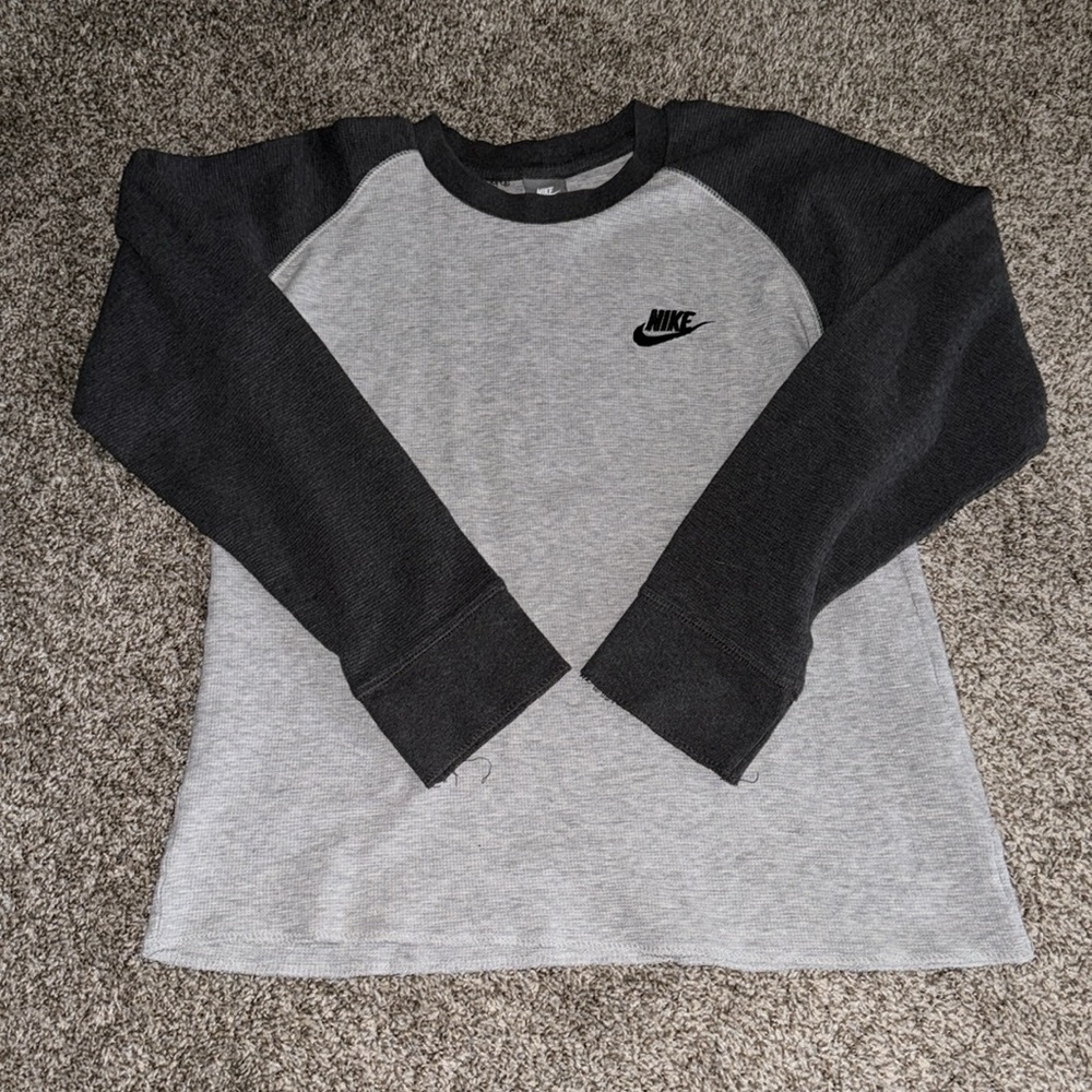Nike Light & Dark Grey Long Sleeve Shirt - Picture 7 of 8